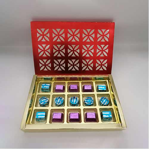 The Chocolate Garden 15 Cavity Red Chocolate Box TCGI007