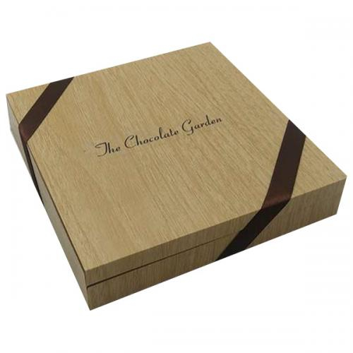 The Chocolate Garden's 16 Pcs Wooden Chocolate Box