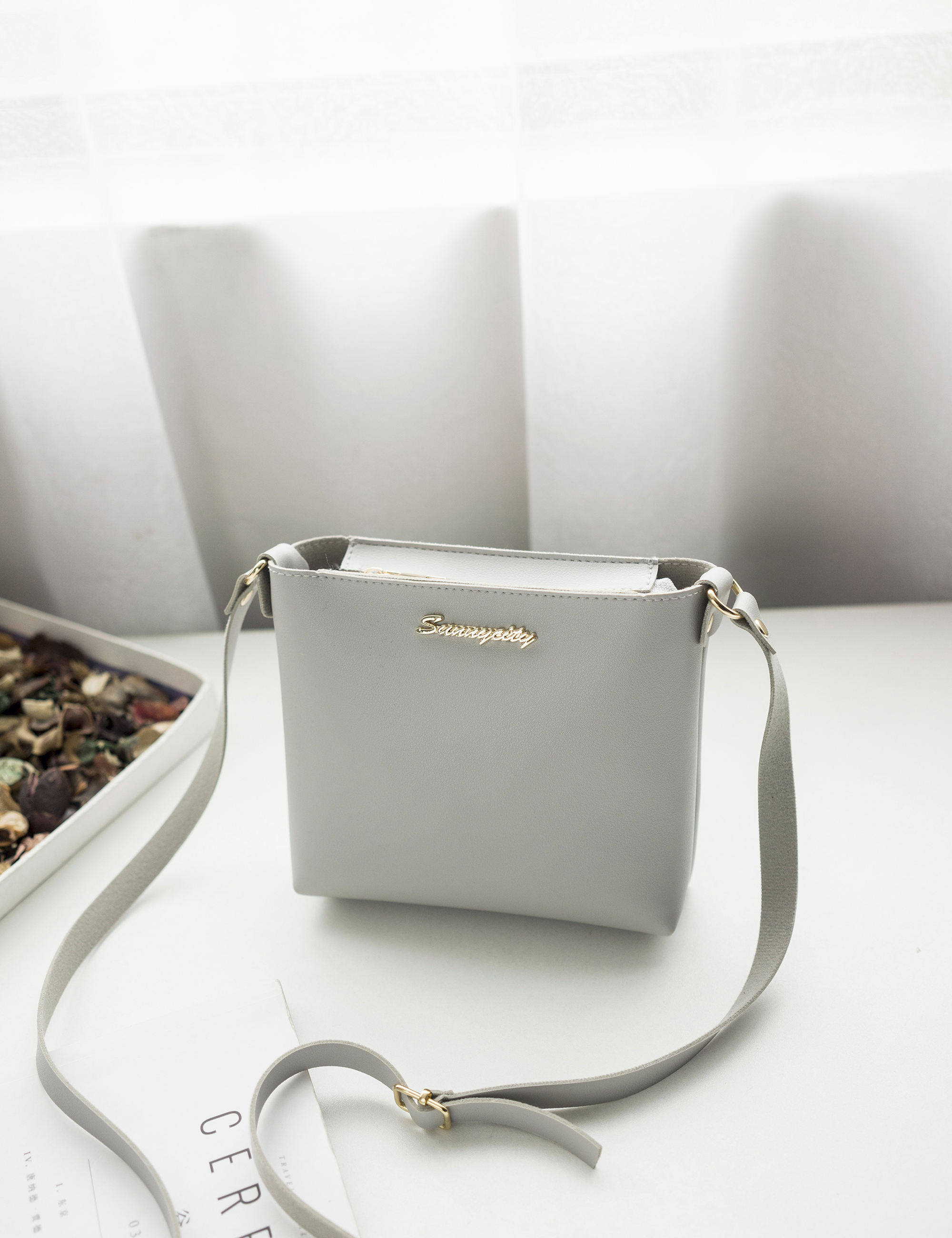 Simple Designed Zipper Crossbody Shoulder Travel Bag Grey 41001246