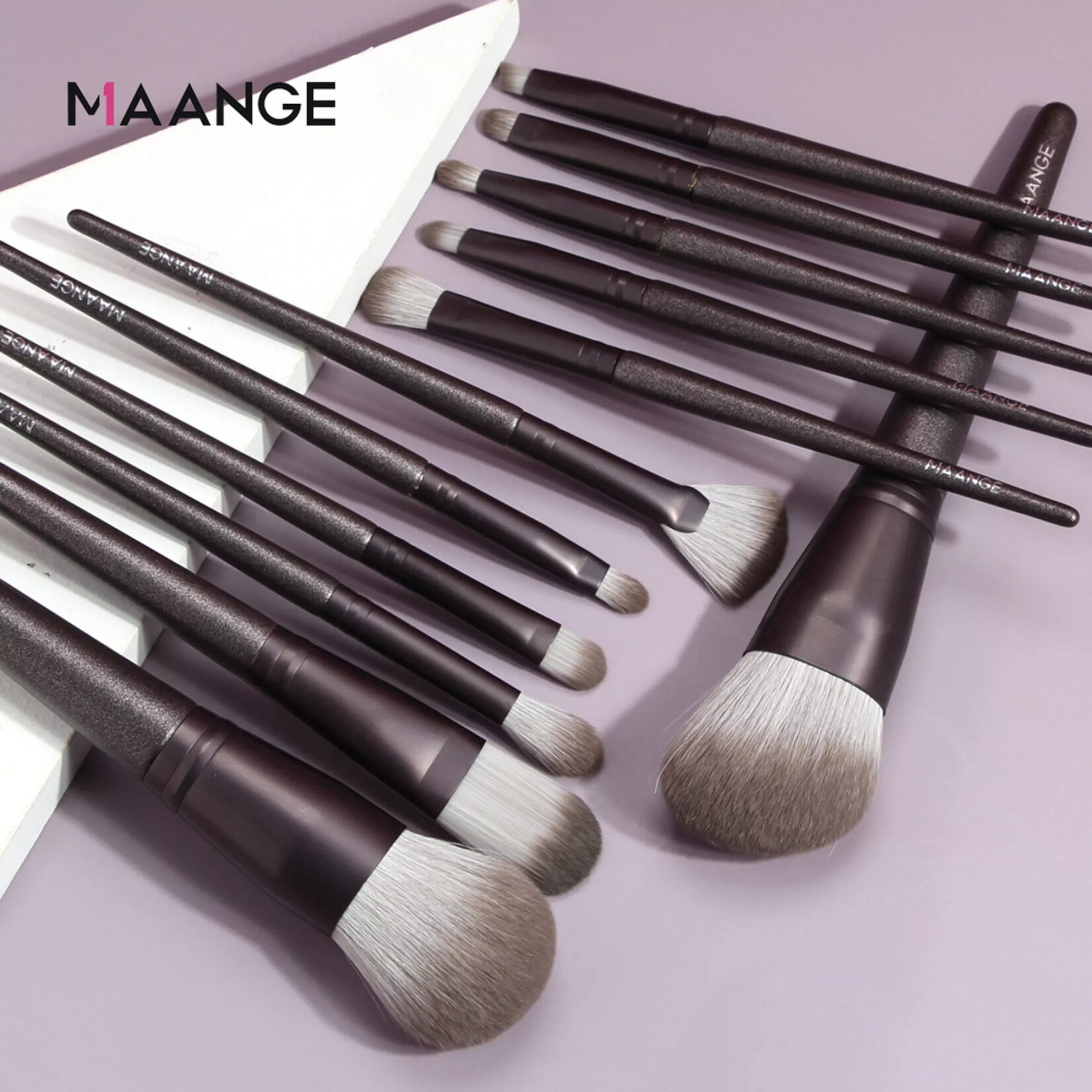 Maange 12pcs Makeup Brushes Set Cosmetics Foundation Powder Eyeshadow Concealer Blush With Fan Make Up Brush Kit Tools