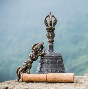 Seven Chakra Handicraft - Black/golden Craved Bell With Bajra