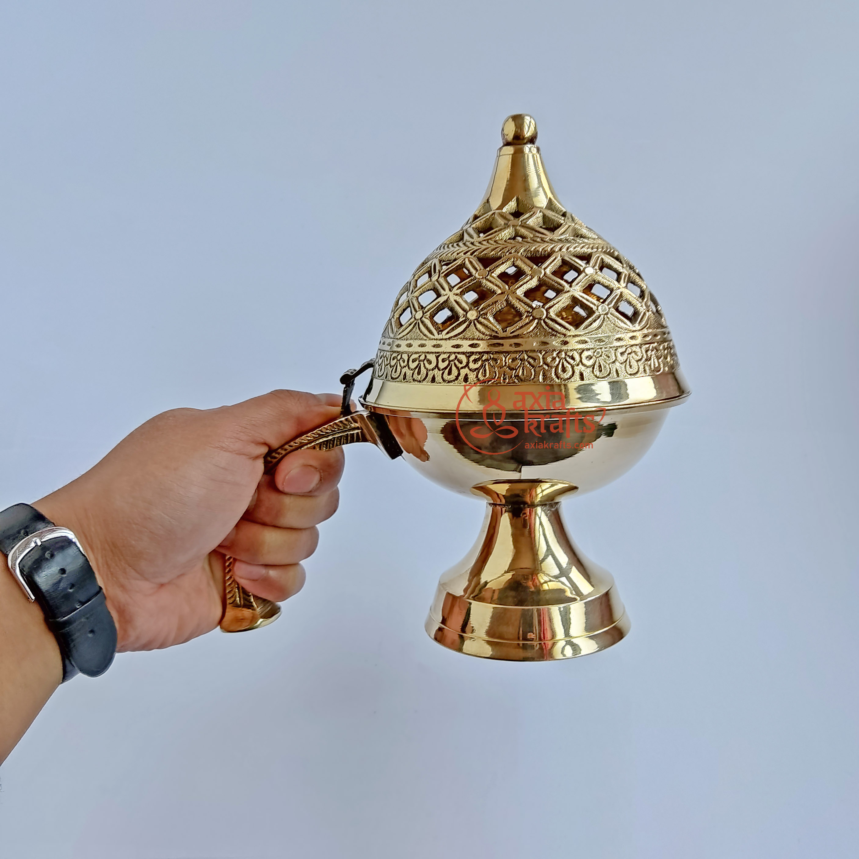 Axia Krafts Brass Akhanda Batti Diyo Big 6.9 Inches With Brass Stand Oil Lamp