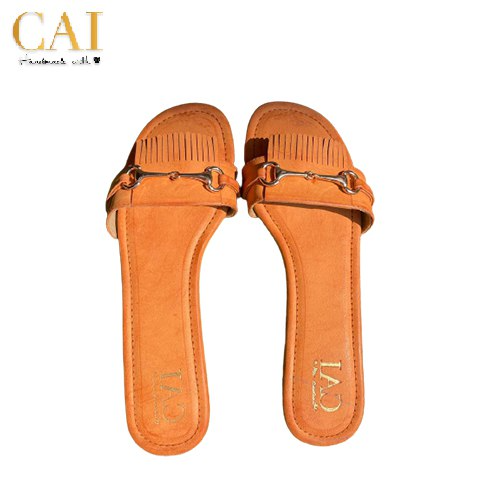 Cai Comb Flap Tan