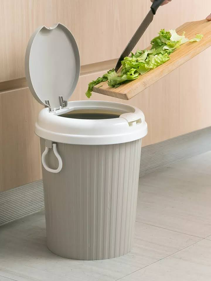 Laughing Buddha - Dustbin with cover XR-095