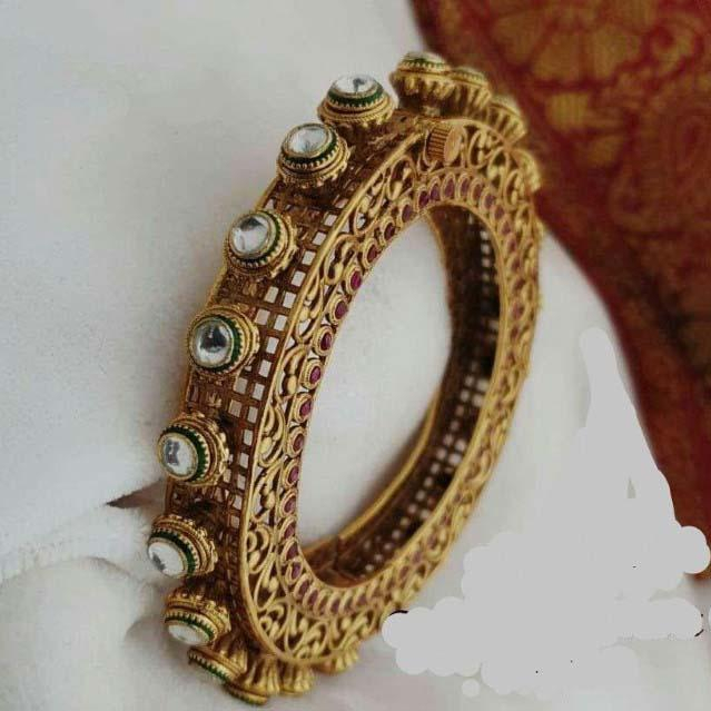 Kundan Studded Openable Bracelet/Kada