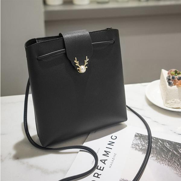 Black Women’s Fashion	Pearl Deer Lock PU Leather Shoulder Bag 41001287 