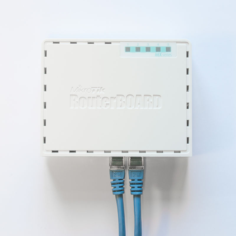 MikroTik Routerboard hEX RB750Gr3