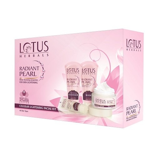 Lotus Herbals Radiant Pearl Cellular Lightening Facial Kit