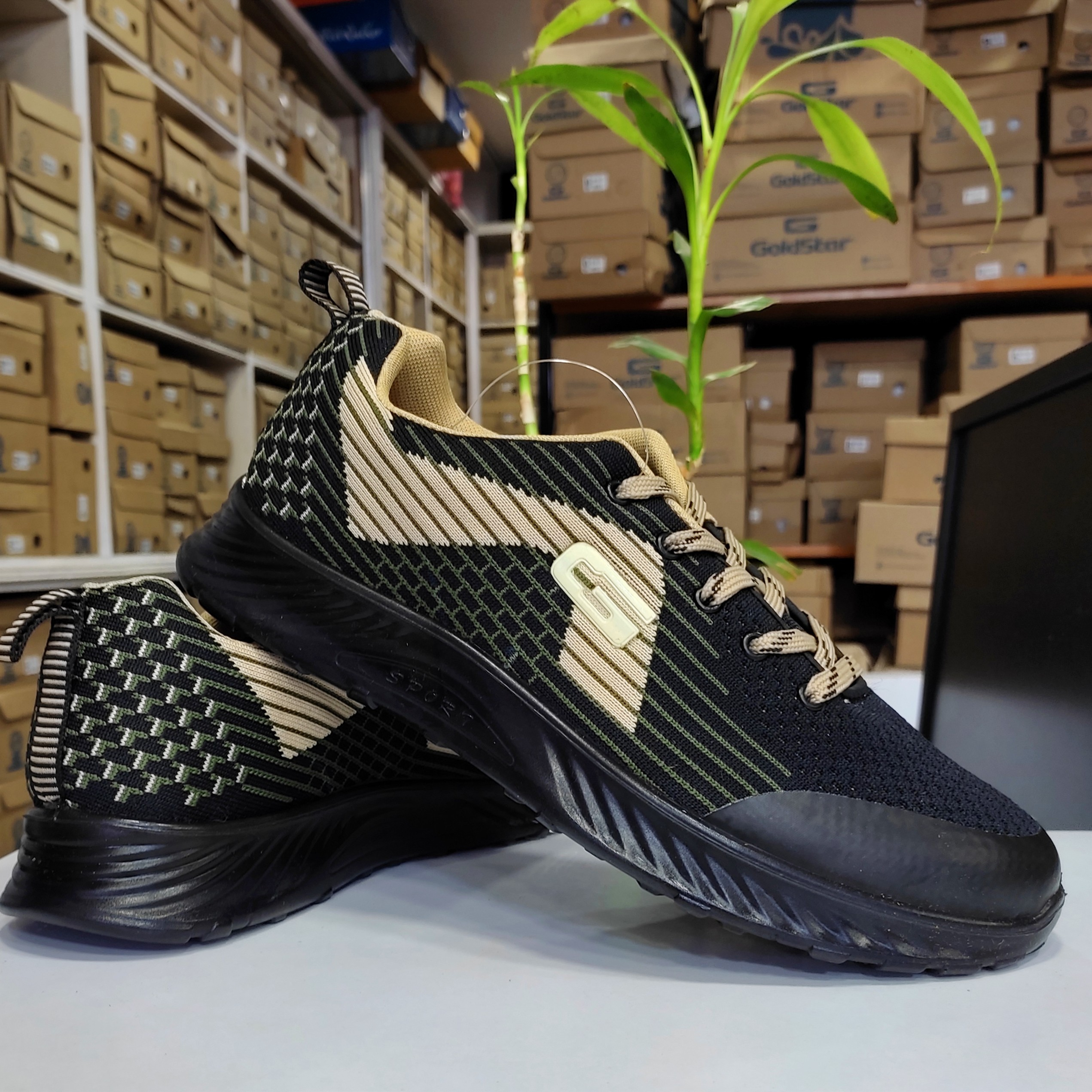 Goldstar P202 Shoes For Men Black 43