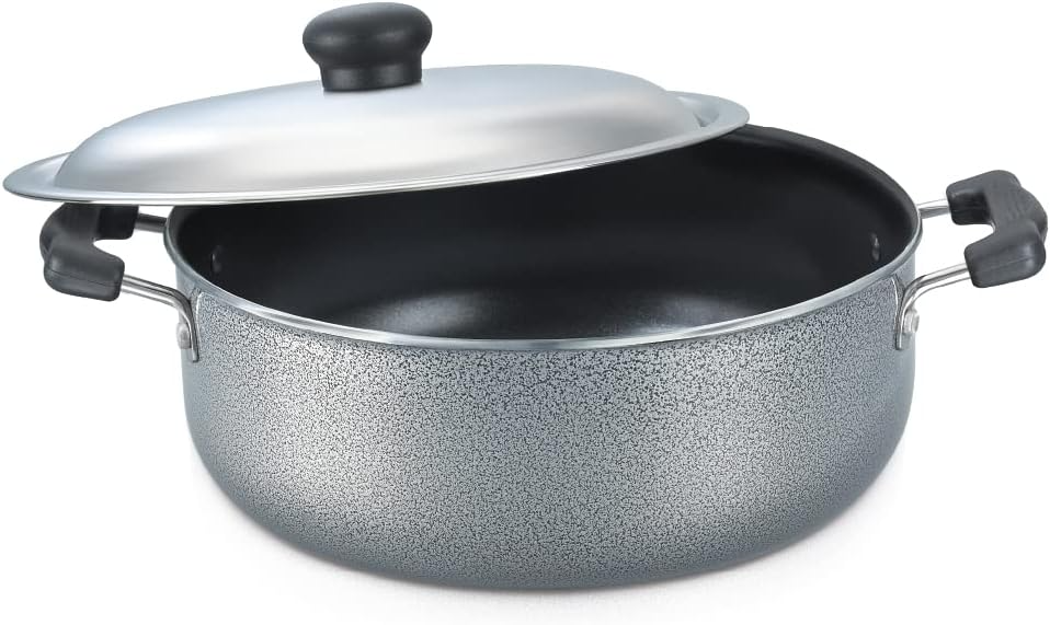 Prestige Sauce Pan - 30723 OMG Select Plus Sauce Pan 250MM SS Lid