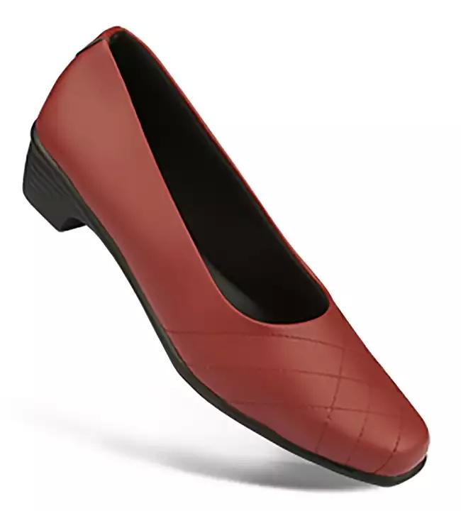 Paragon Maroon Solea Plus Closed Shoes For Women 7514