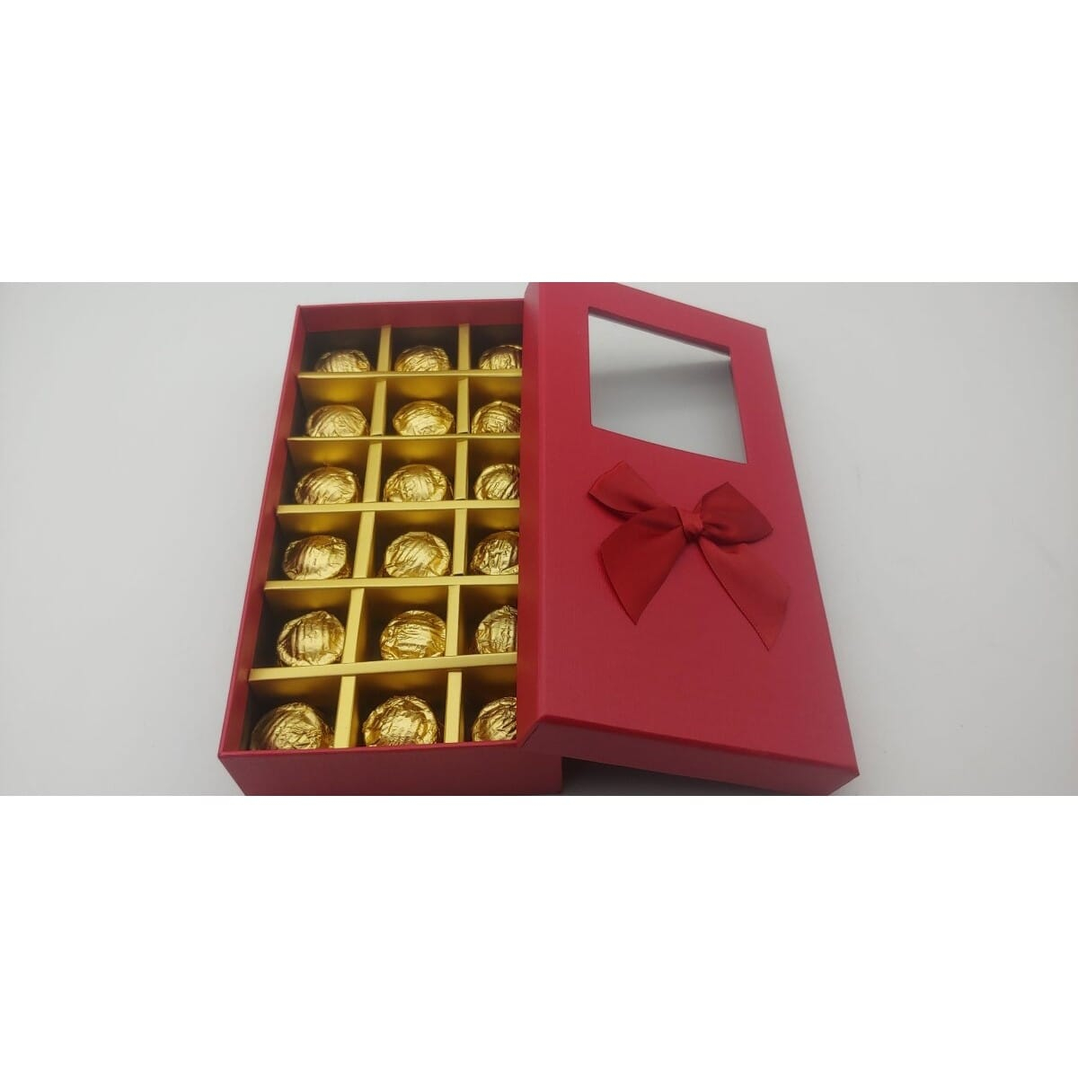 The Chocolate Garden 18 pcs Red Chocolate Box TCGR18