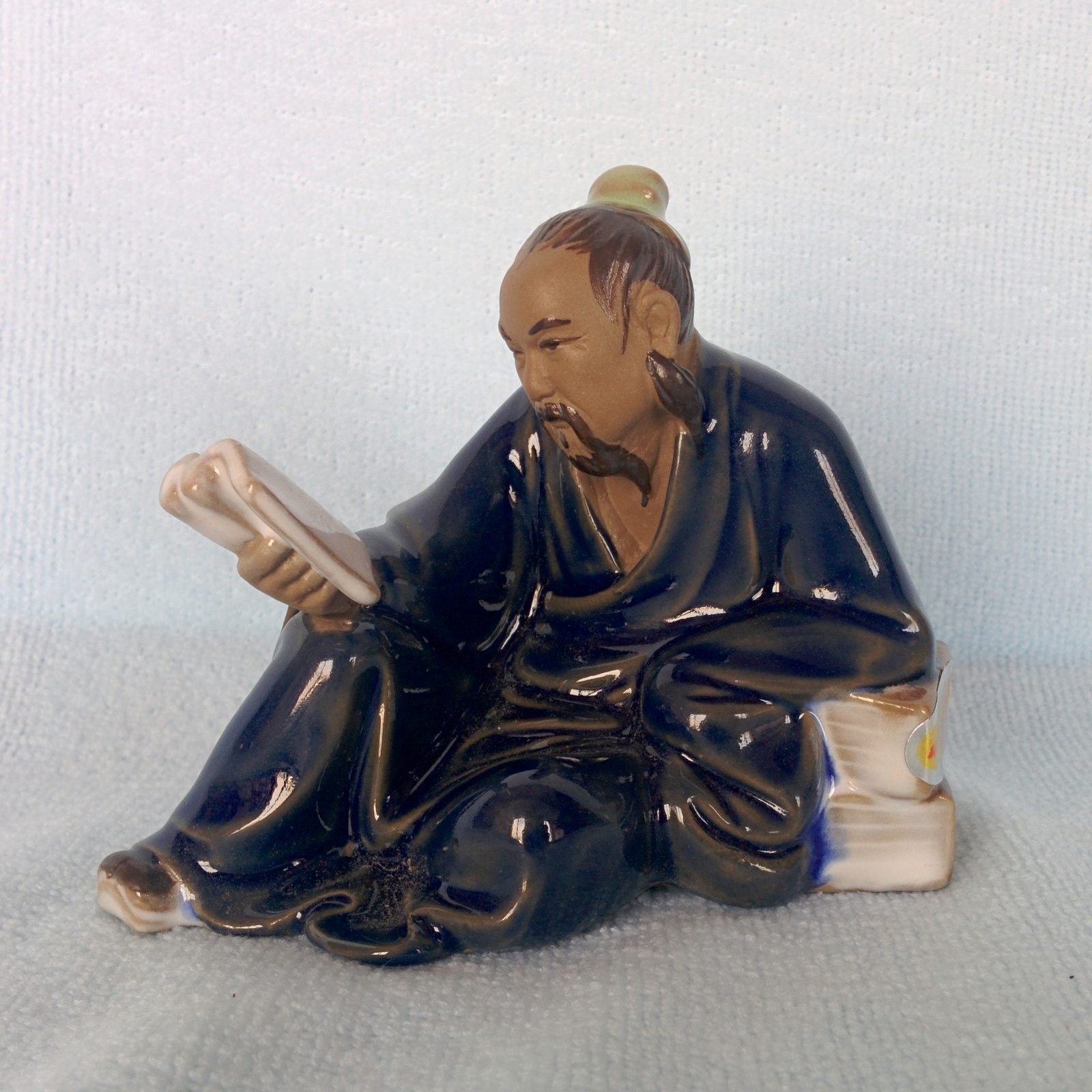Laughing Buddha - Reader Statue
