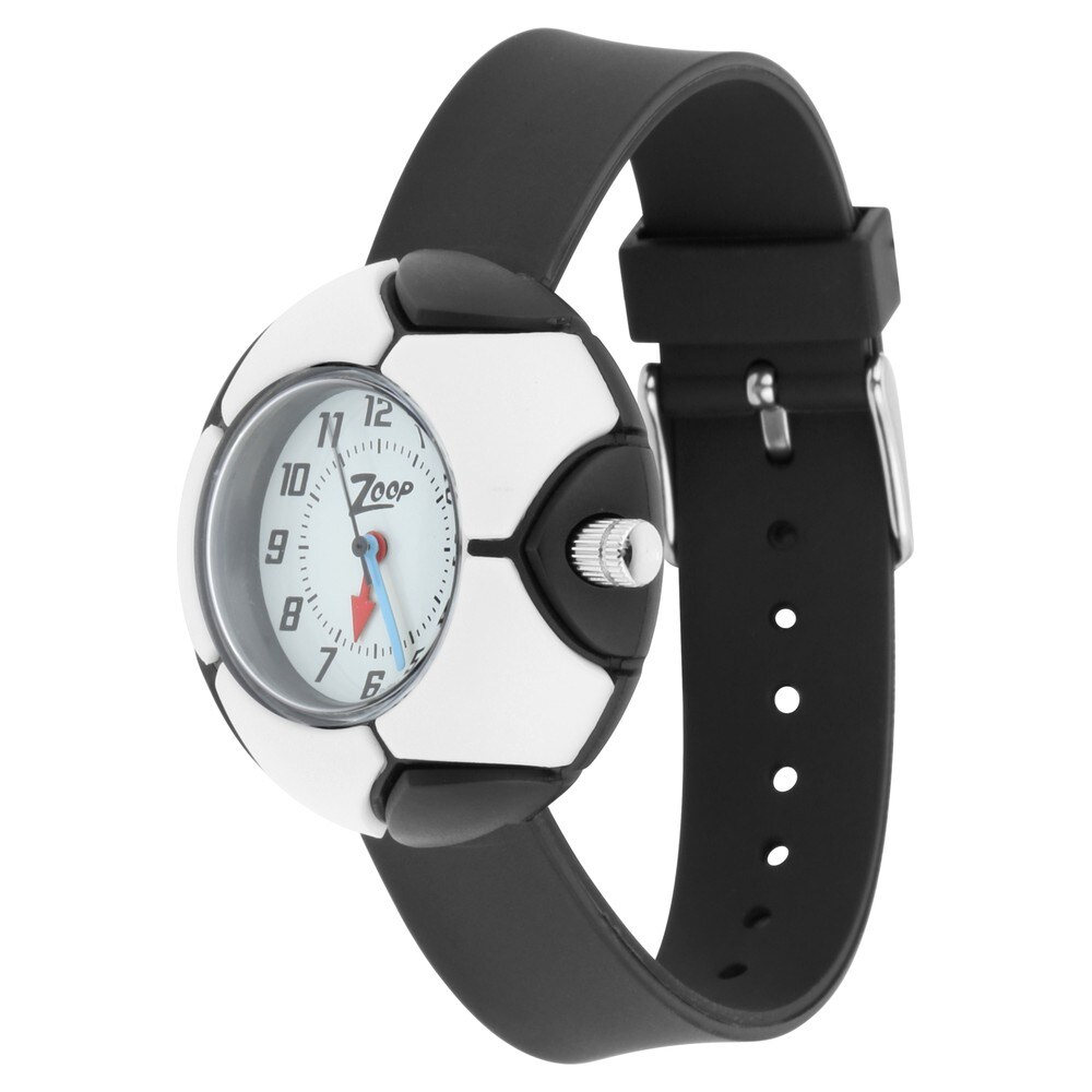 Titan-football Watch From Zoop-26014pp03w