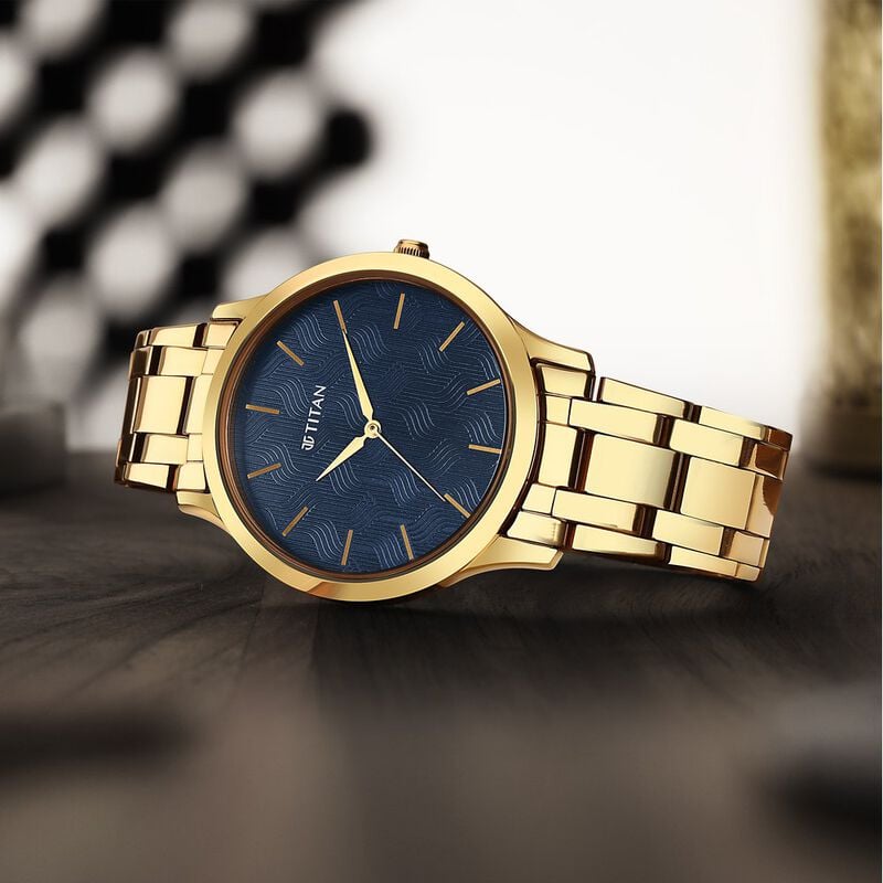 Titan 1825YM05 - Karishma Radiance Blue Dial Analog Stainless Steel Strap watch for Men