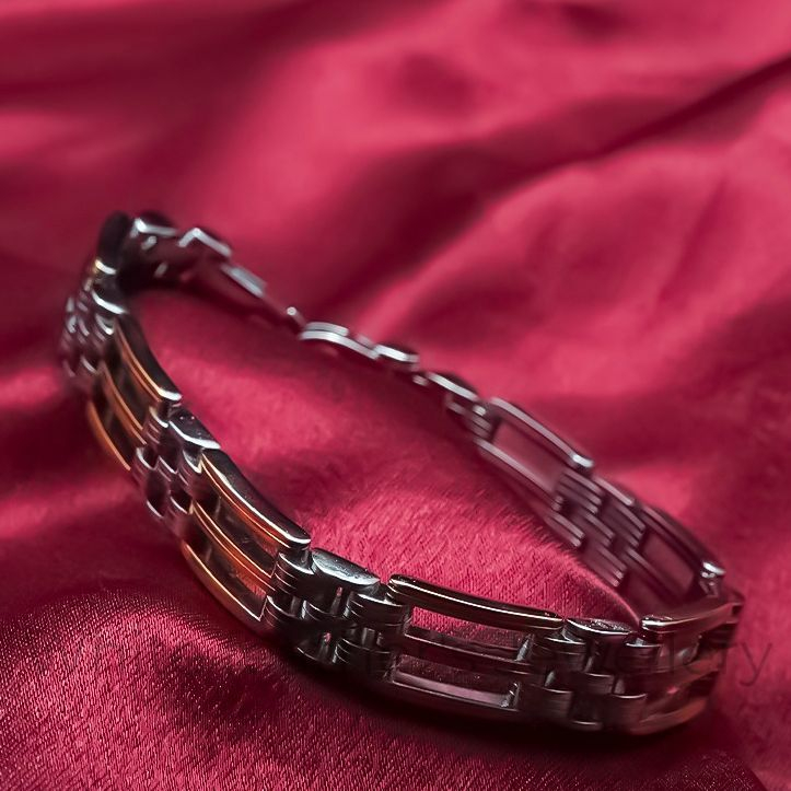 White Feathers Silver Braclet For Womens