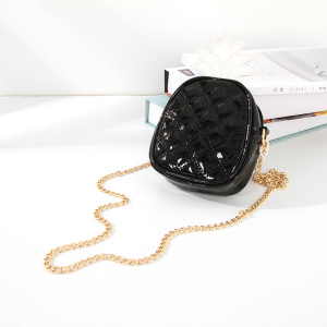 Ximi Vogue Life Lovely Pineapple-Shaped Crossbody Bag (Black)