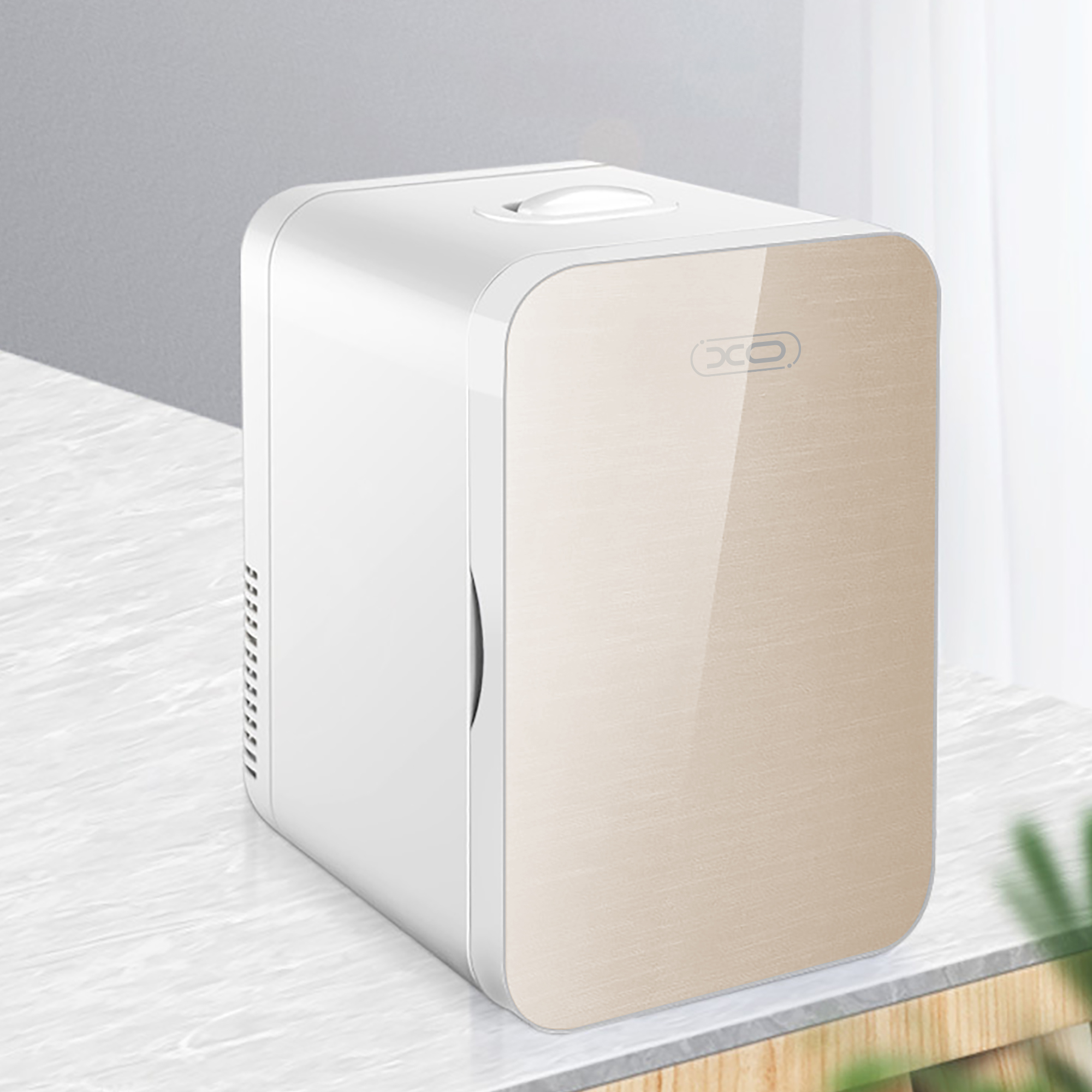 XO MINI REFRIGERATOR CZ002