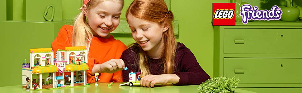 LEGO Friends Heartlake City Pet Center Building Kit 474 Piece 41345